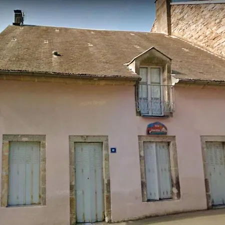 Appartement d'une chambre a La Bourboule avec WiFi a 9 km des pistes Appartement *