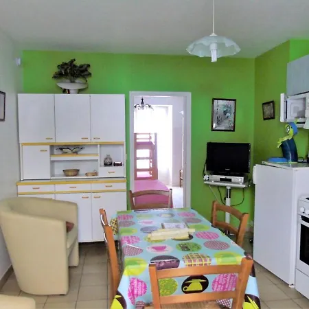 Apartman Appartement D'Une Chambre A La Bourboule Avec Wifi A 9 Km Des Pistes *