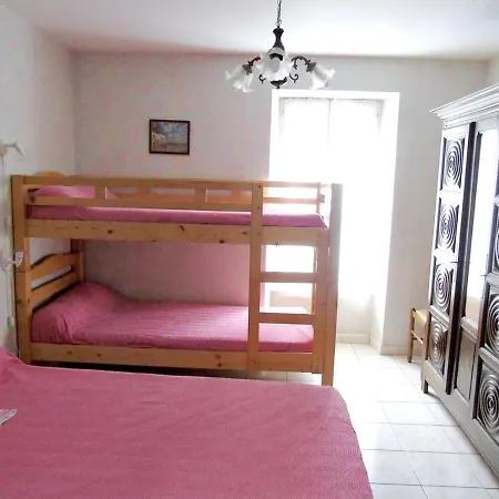 Appartement D'Une Chambre A La Bourboule Avec Wifi A 9 Km Des Pistes Apartman *